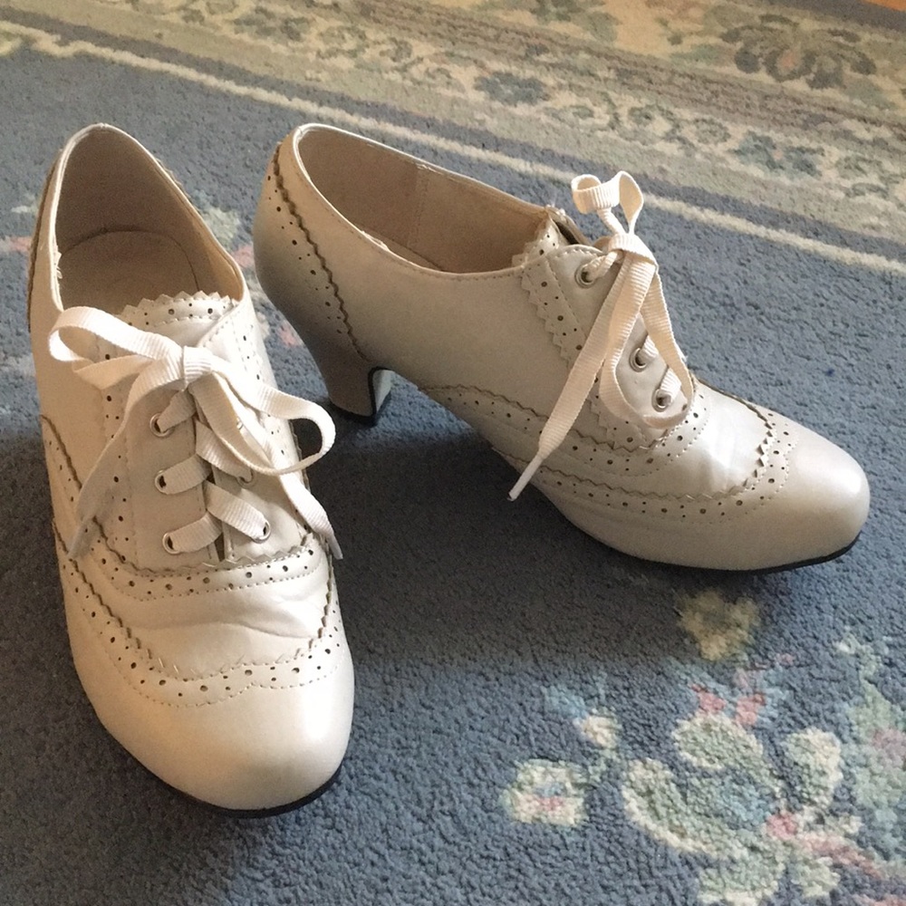 1920's style dance shoe